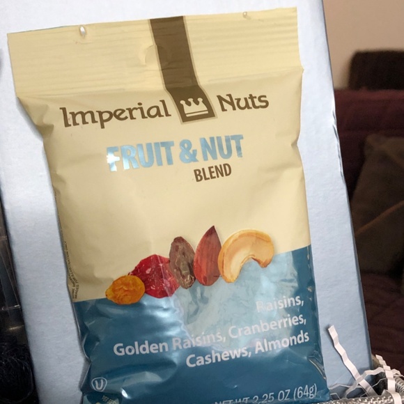 Men’s Ultra Soft Plaid Flannel Bath Robe w/NIVEA Body Wash, Loofah & Shave Gel - Picture 12 of 16